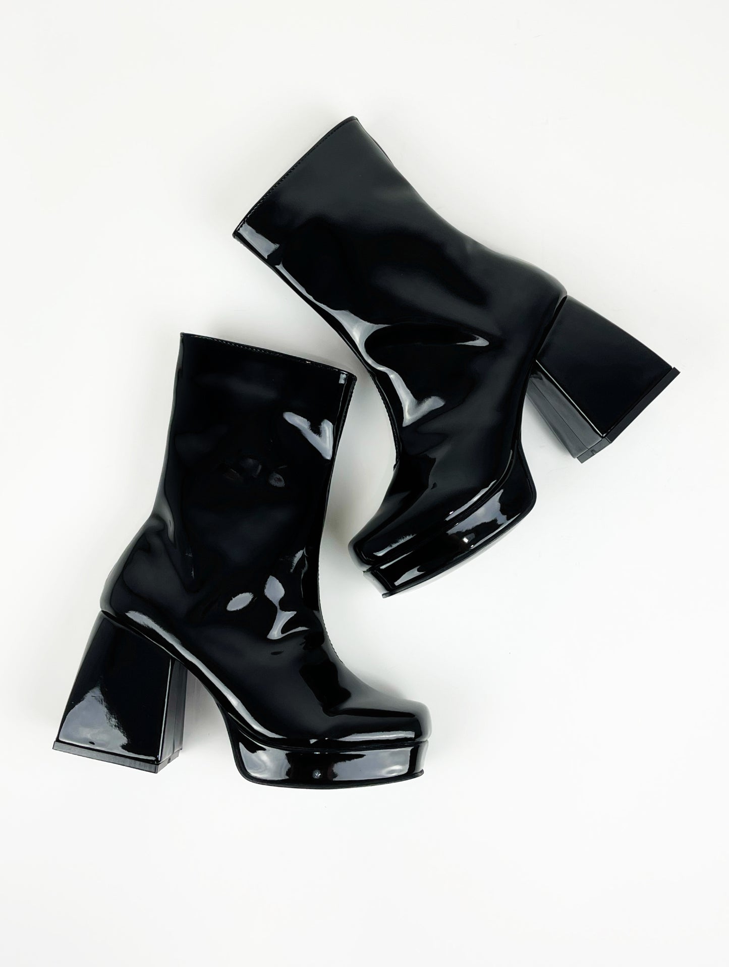 BOTA YEYÉ NEGRO
