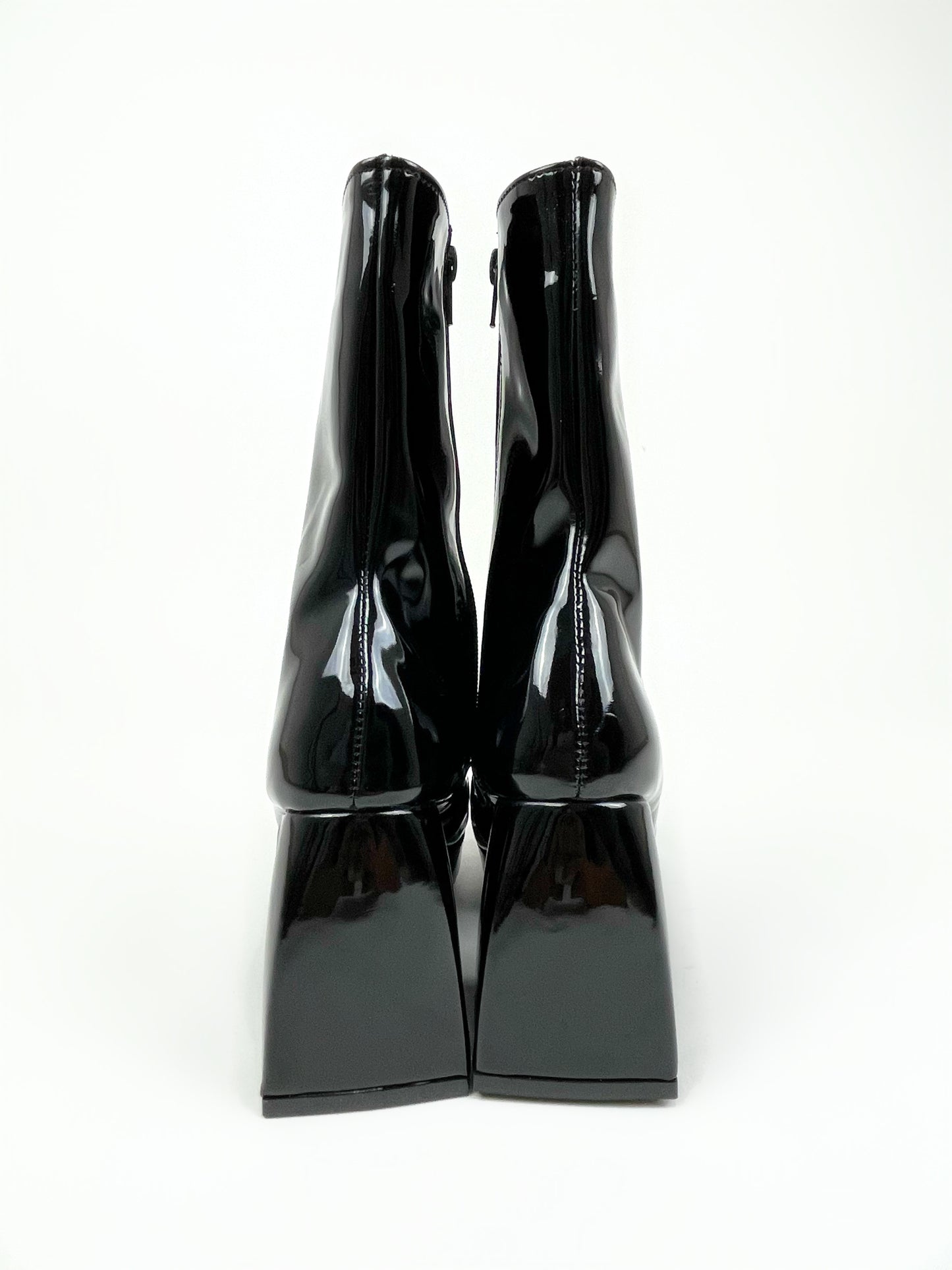 BOTA YEYÉ NEGRO