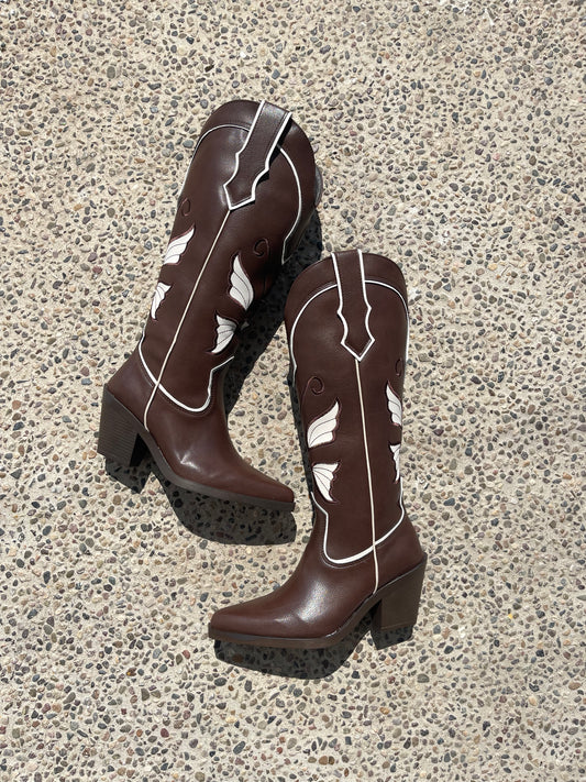 BOTAS FARFALLA MOKA