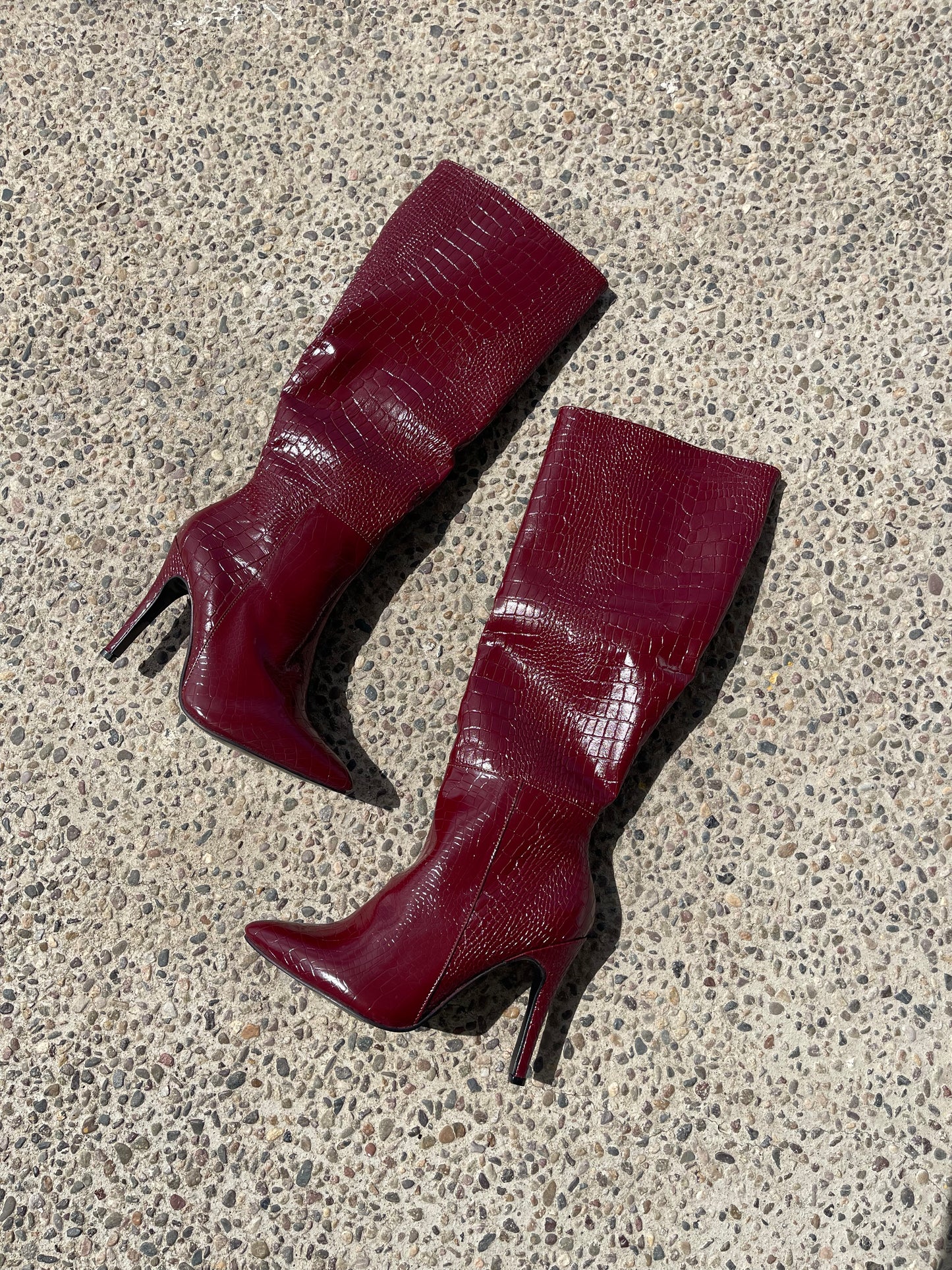 BOTAS ELIANA VINO