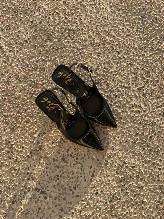 ZAPATILLAS DINORAH NEGRO (sin pulsera)