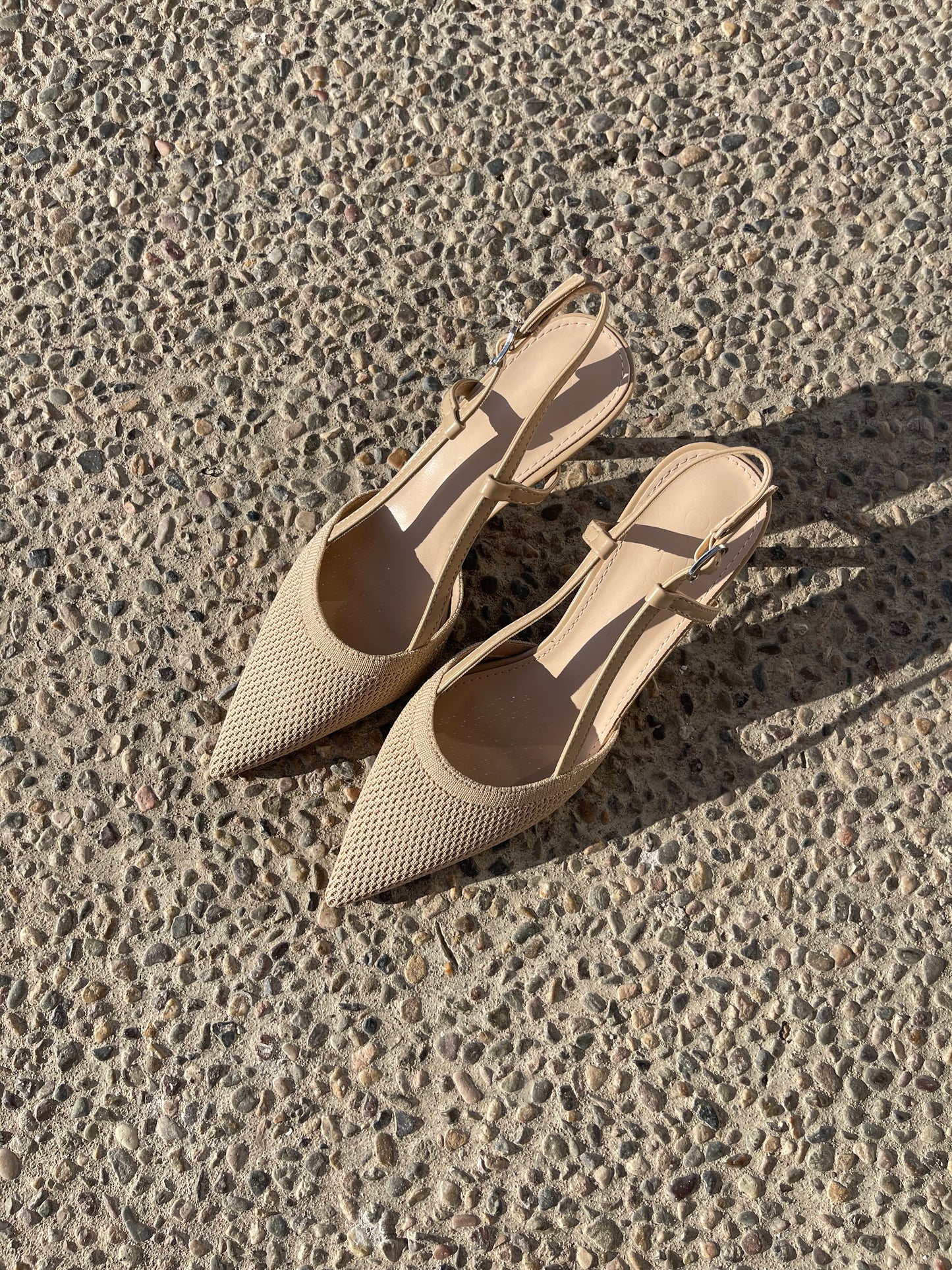 ZAPATILLAS SILVANA BEIGE