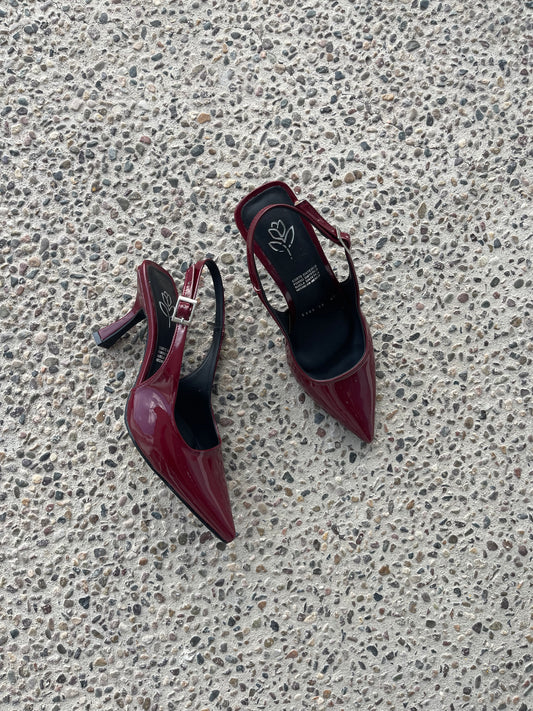 ZAPATILLAS DINORAH VINO (sin pulsera)
