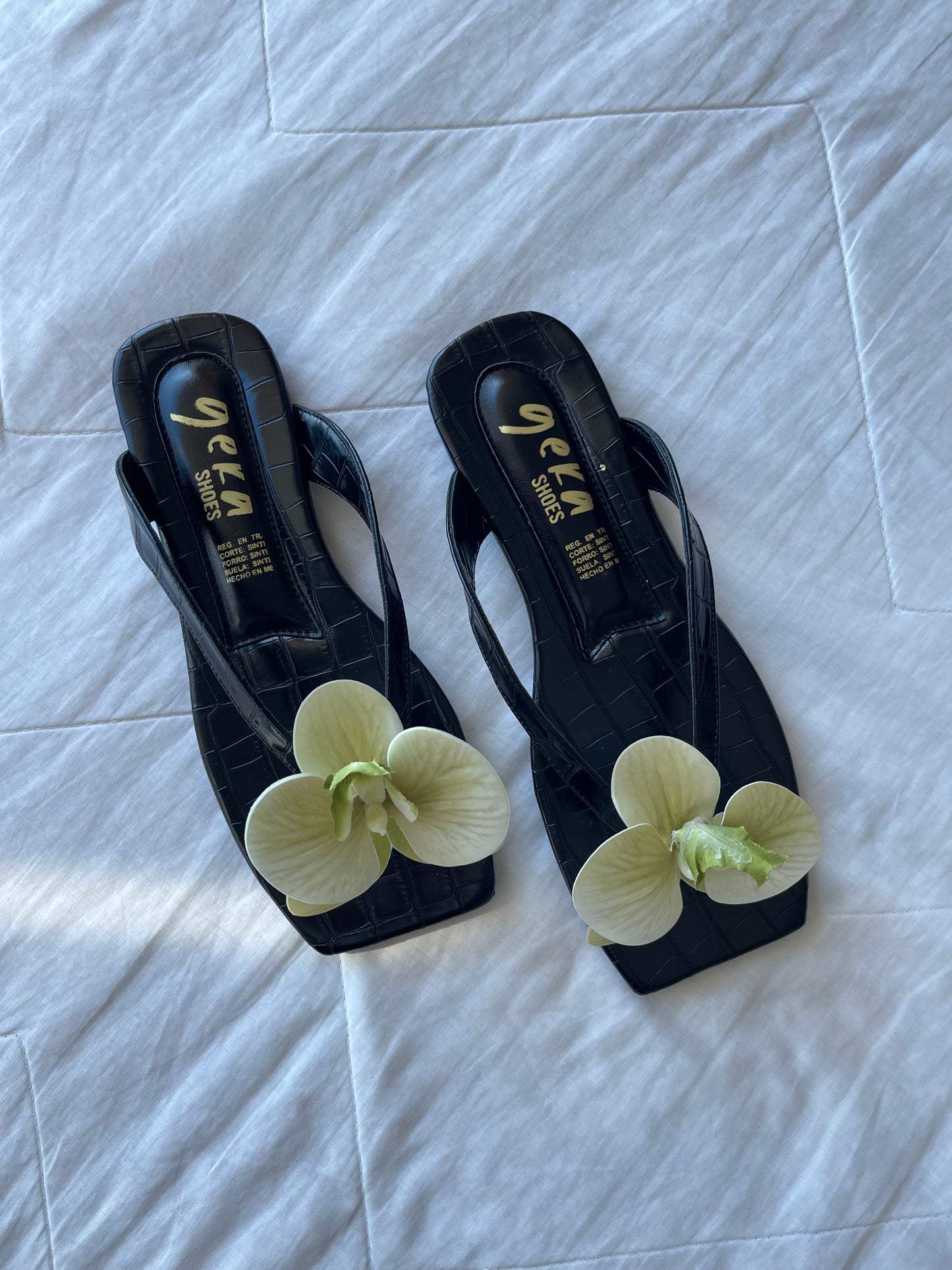 SANDALIAS ORQUÍDEA NEGRO