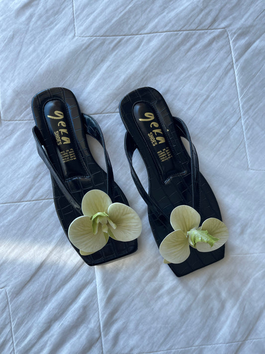 SANDALIAS ORQUÍDEA NEGRO